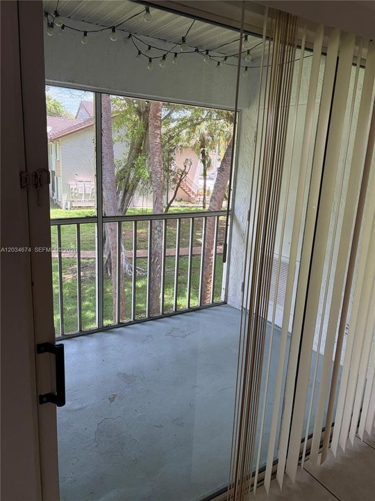 For Rent: $2,400 (2 beds, 2 baths, 1312 Square Feet)