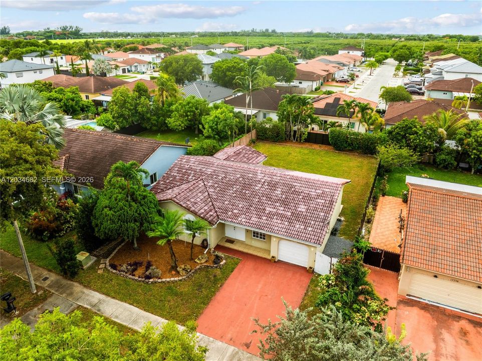 For Sale: $625,000 (4 beds, 2 baths, 1627 Square Feet)