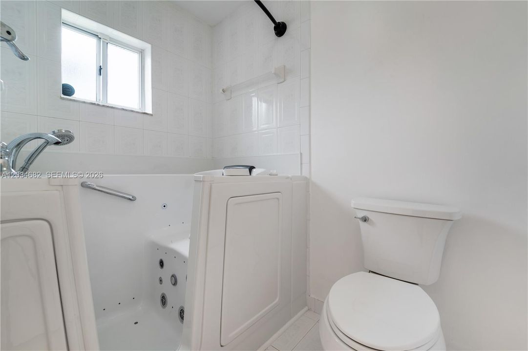 For Sale: $625,000 (4 beds, 2 baths, 1627 Square Feet)