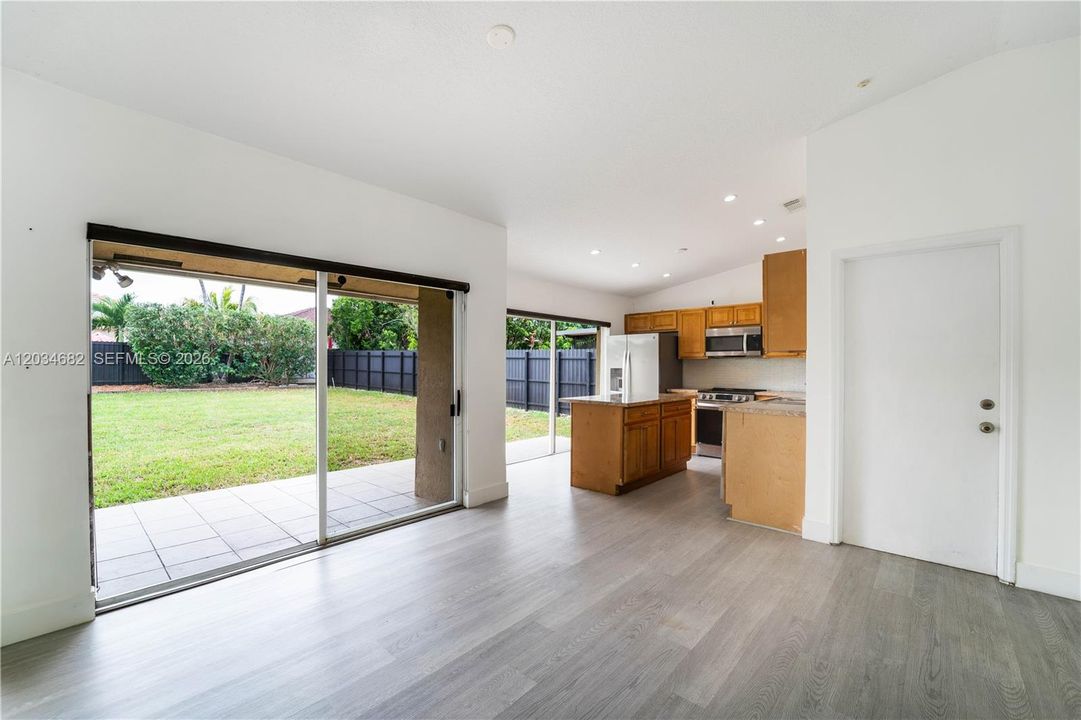 For Sale: $625,000 (4 beds, 2 baths, 1627 Square Feet)