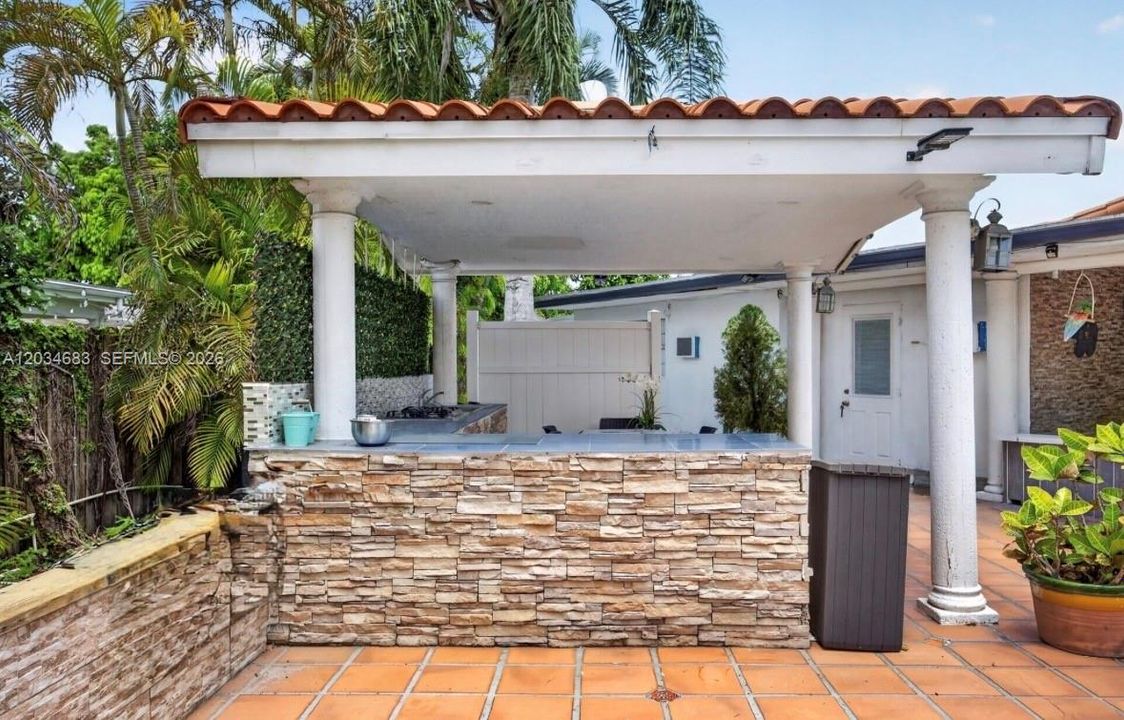 На продажу: $999,000 (4 спален, 3 ванн, 3333 Квадратных фут)