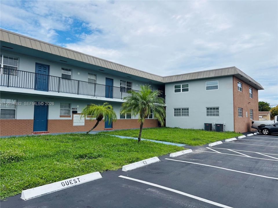 For Rent: $1,650 (1 beds, 1 baths, 850 Square Feet)