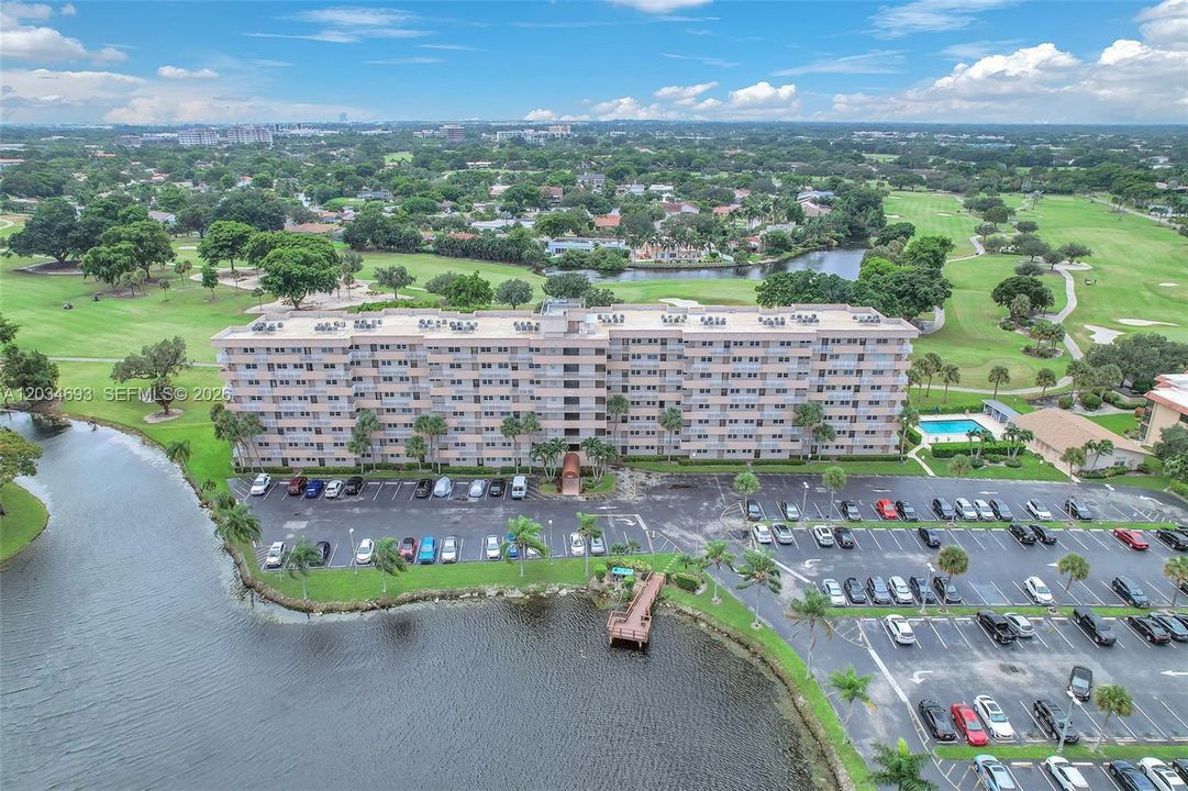 For Sale: $200,000 (2 beds, 2 baths, 1015 Square Feet)