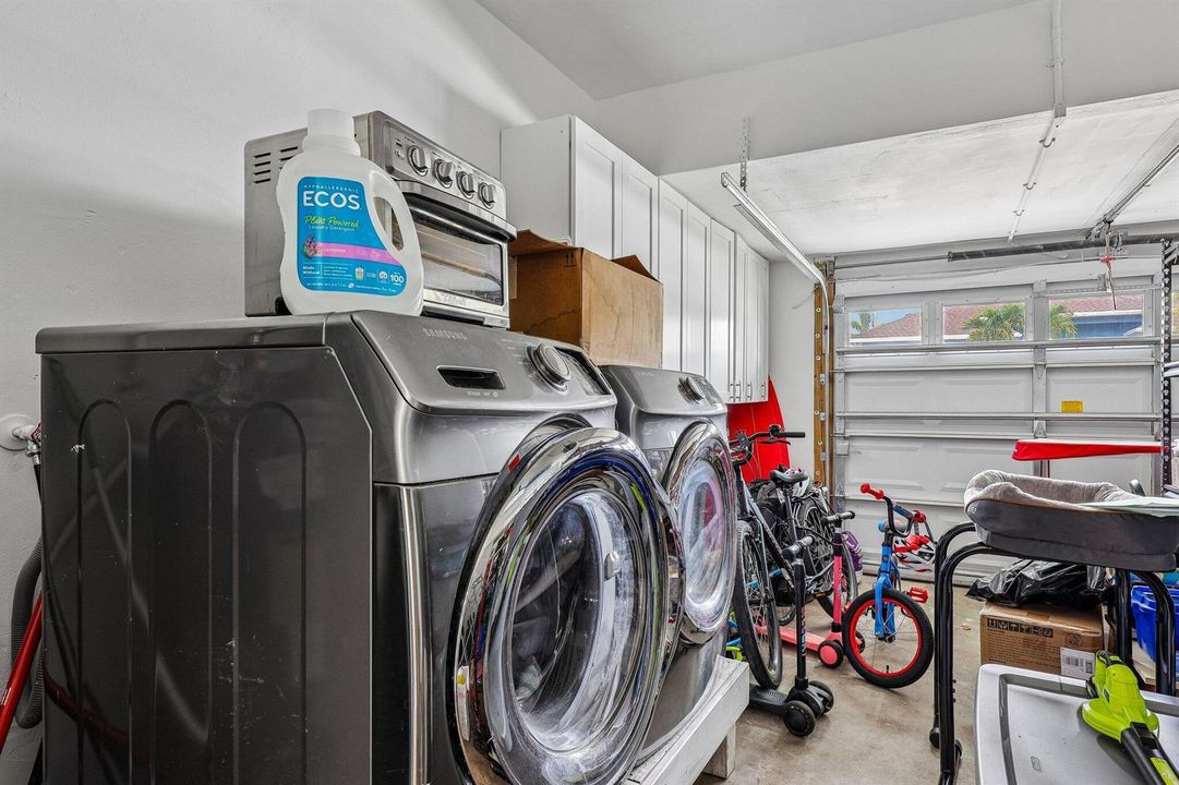 28-web-or-mls-SE 8th Ave-S1006-028