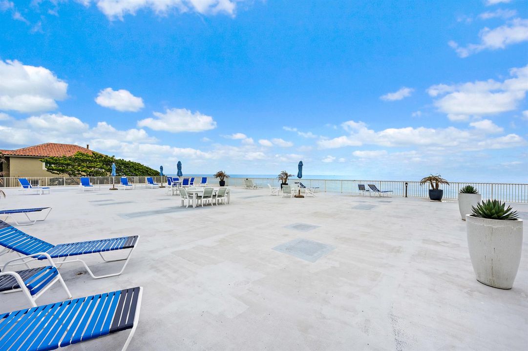 900 Ocean Dr 202-24