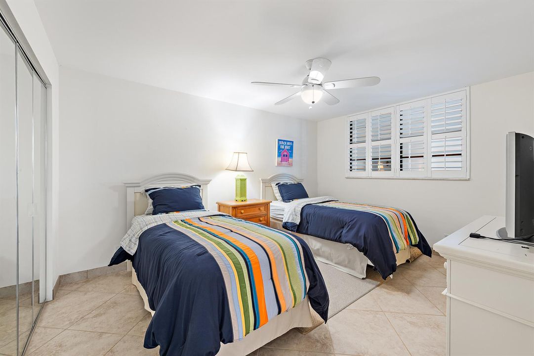 900 Ocean Dr 202-2
