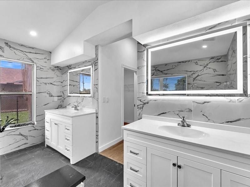 Master bath - double sinks