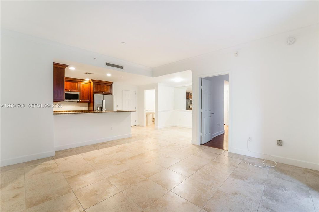 En Venta: $549,999 (1 camas, 1 baños, 929 Pies cuadrados)
