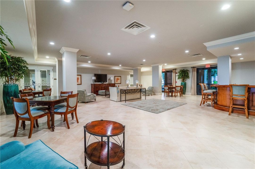 En Venta: $549,999 (1 camas, 1 baños, 929 Pies cuadrados)