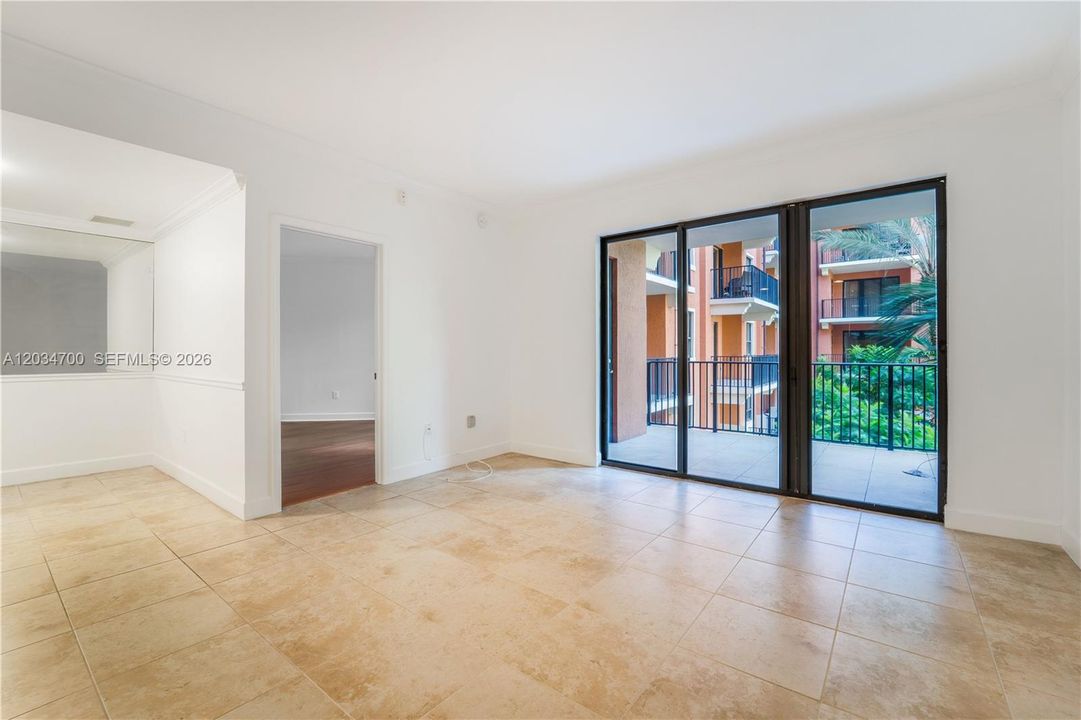 En Venta: $549,999 (1 camas, 1 baños, 929 Pies cuadrados)