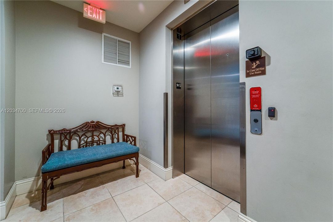 En Venta: $549,999 (1 camas, 1 baños, 929 Pies cuadrados)