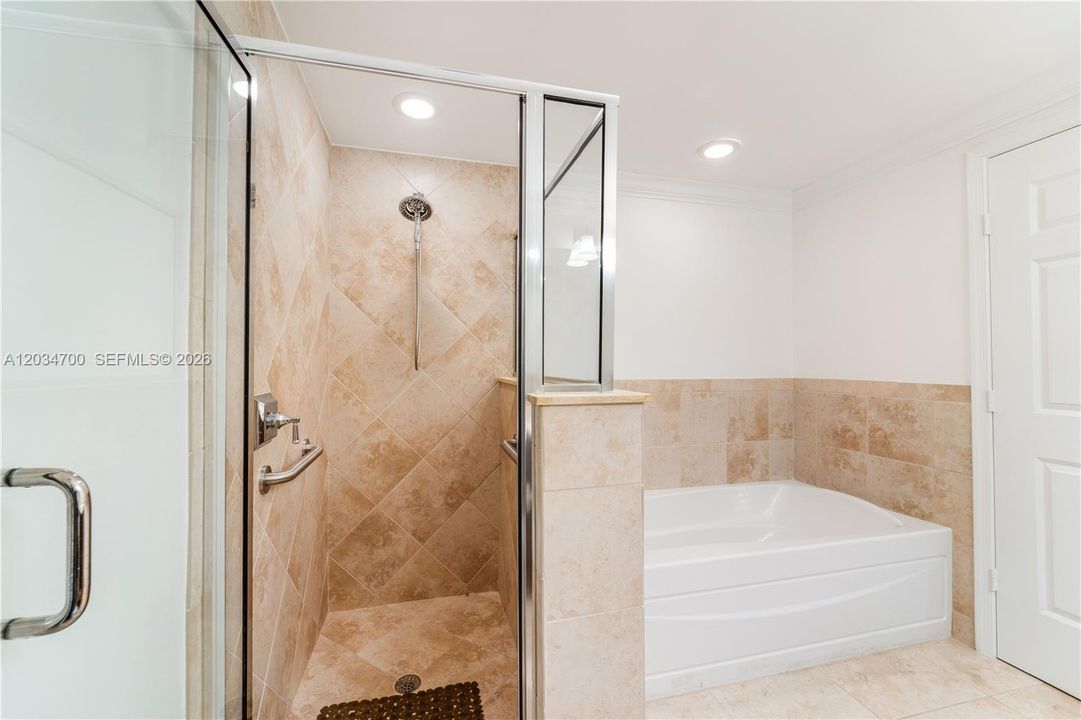 En Venta: $549,999 (1 camas, 1 baños, 929 Pies cuadrados)