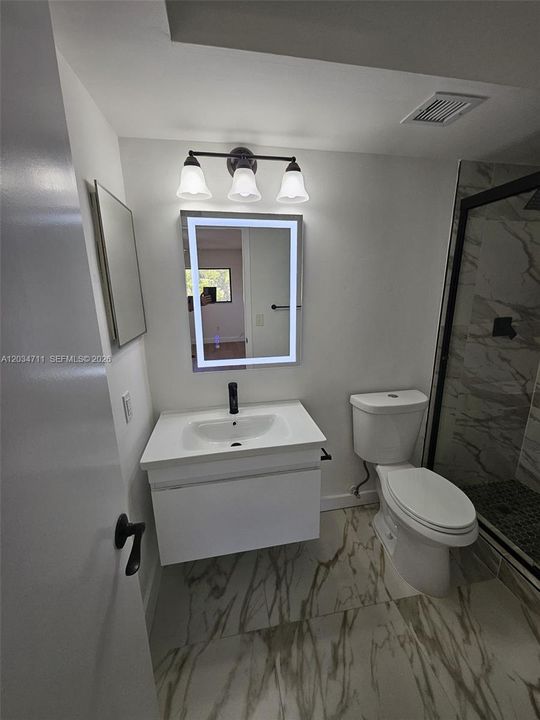 For Rent: $2,275 (2 beds, 2 baths, 921 Square Feet)