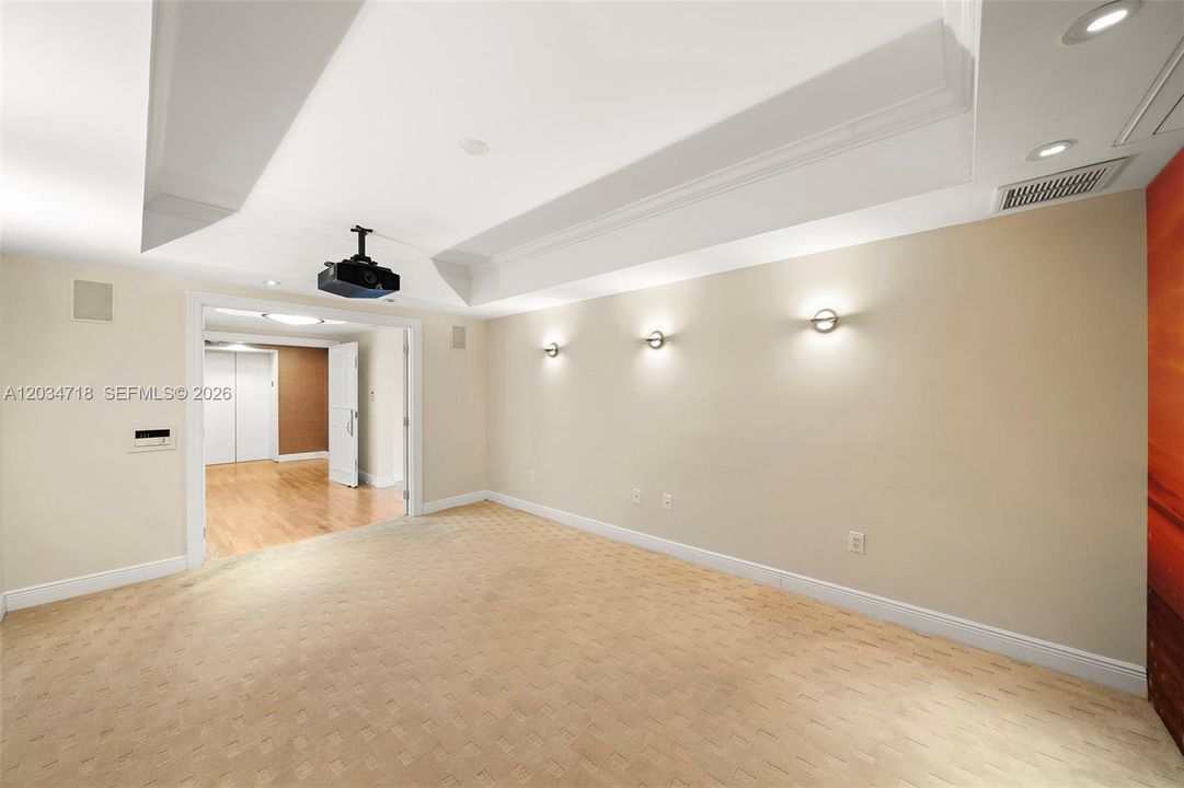 For Sale: $2,695,000 (3 beds, 3 baths, 2840 Square Feet)