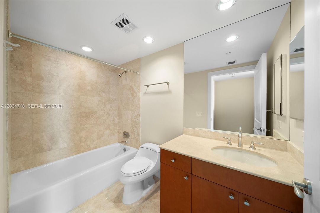For Sale: $2,695,000 (3 beds, 3 baths, 2840 Square Feet)