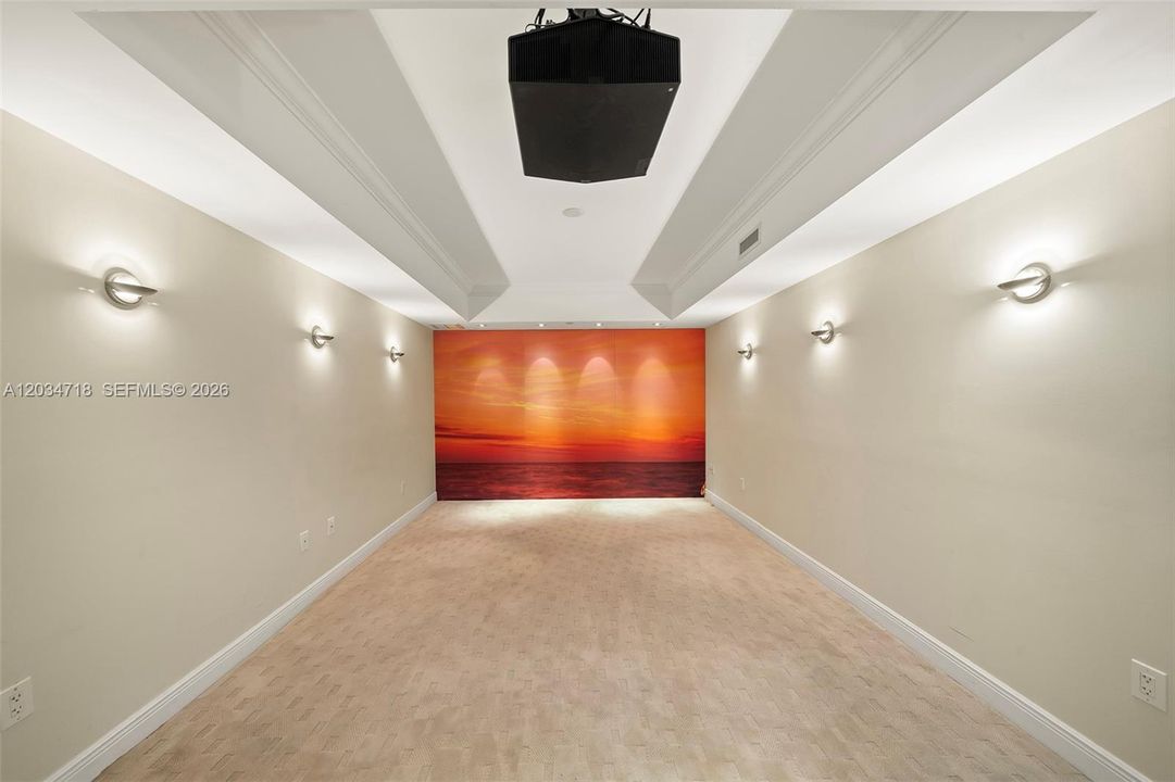 For Sale: $2,695,000 (3 beds, 3 baths, 2840 Square Feet)