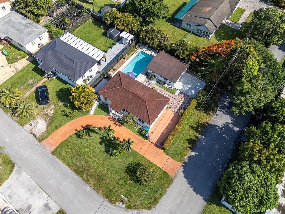 На продажу: $925,000 (4 спален, 3 ванн, 1080 Квадратных фут)