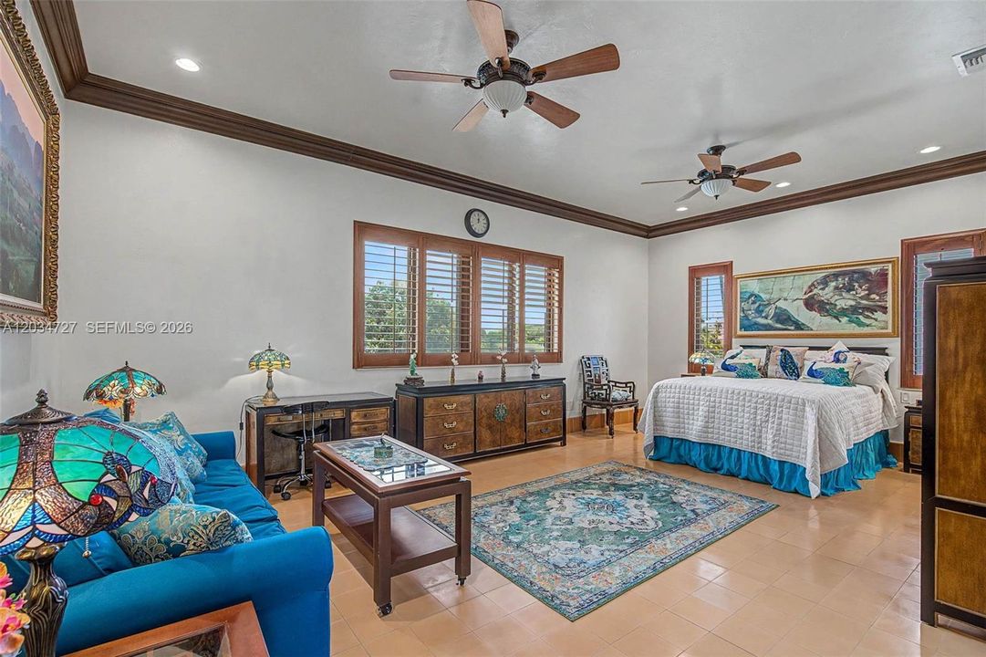 For Sale: $2,599,000 (4 beds, 4 baths, 3736 Square Feet)