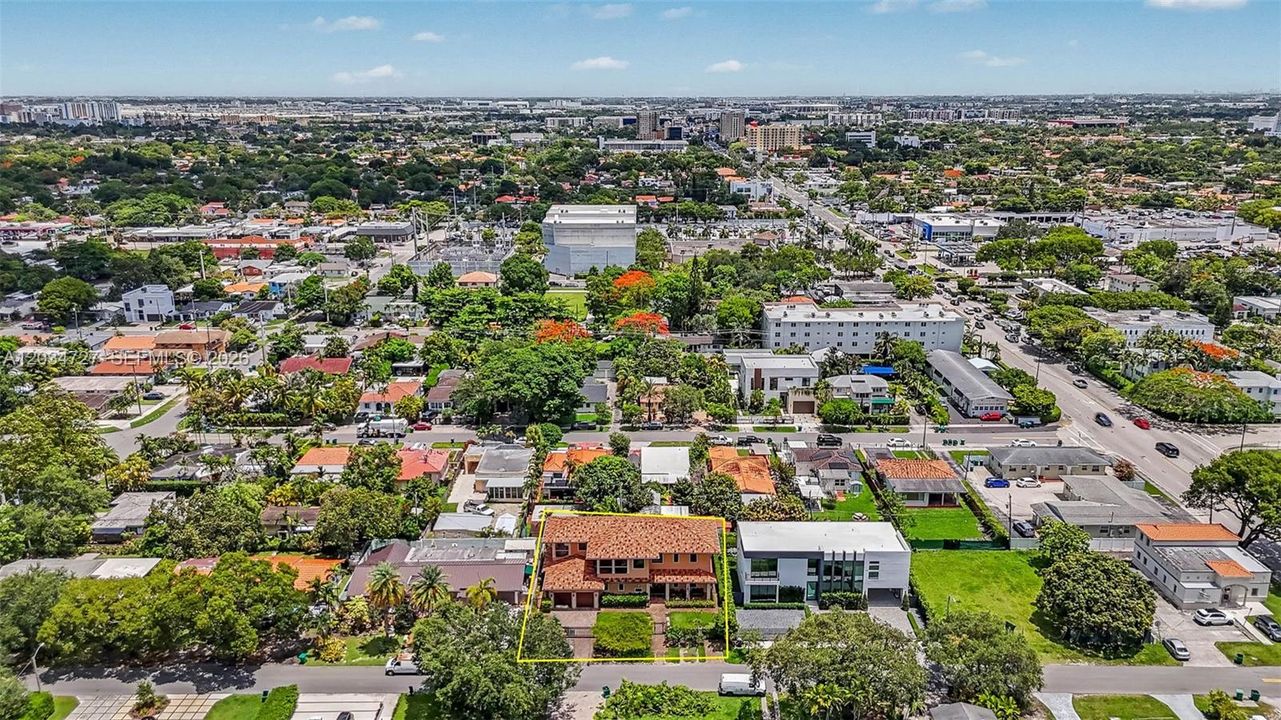 For Sale: $2,599,000 (4 beds, 4 baths, 3736 Square Feet)