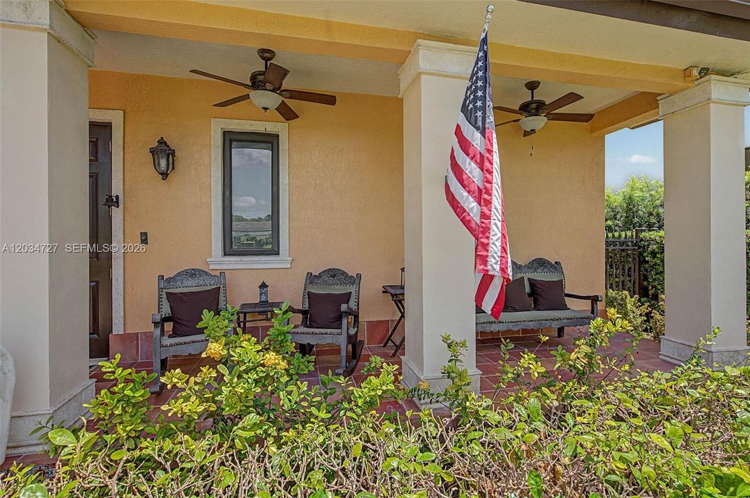 For Sale: $2,599,000 (4 beds, 4 baths, 3736 Square Feet)