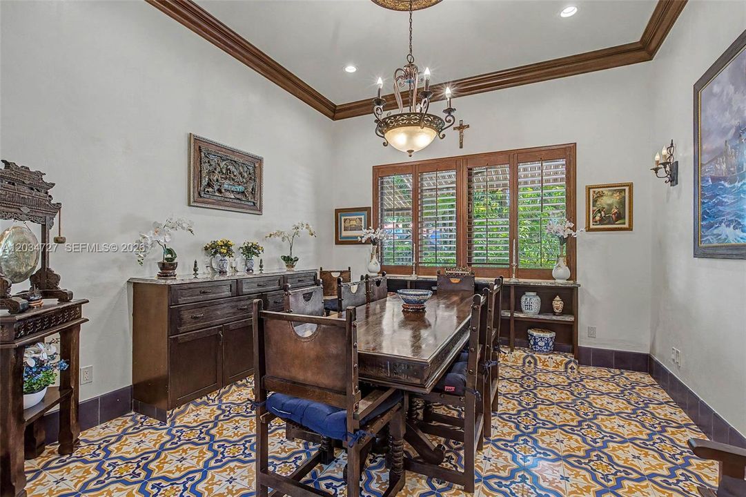 For Sale: $2,599,000 (4 beds, 4 baths, 3736 Square Feet)