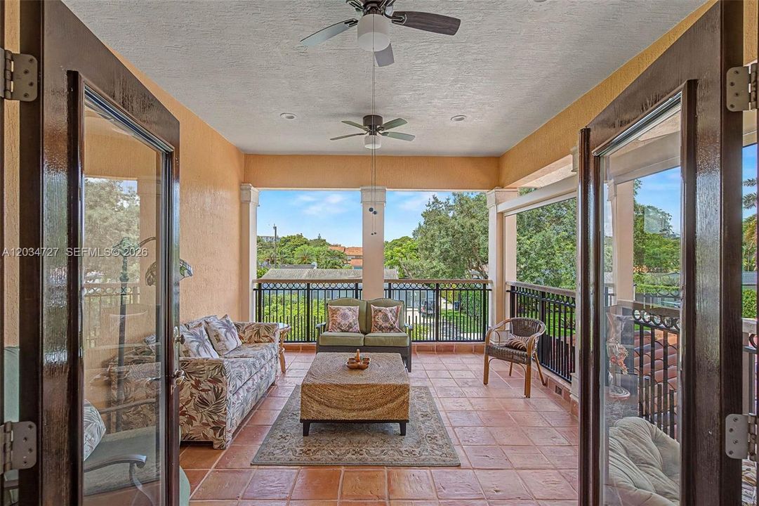 For Sale: $2,599,000 (4 beds, 4 baths, 3736 Square Feet)