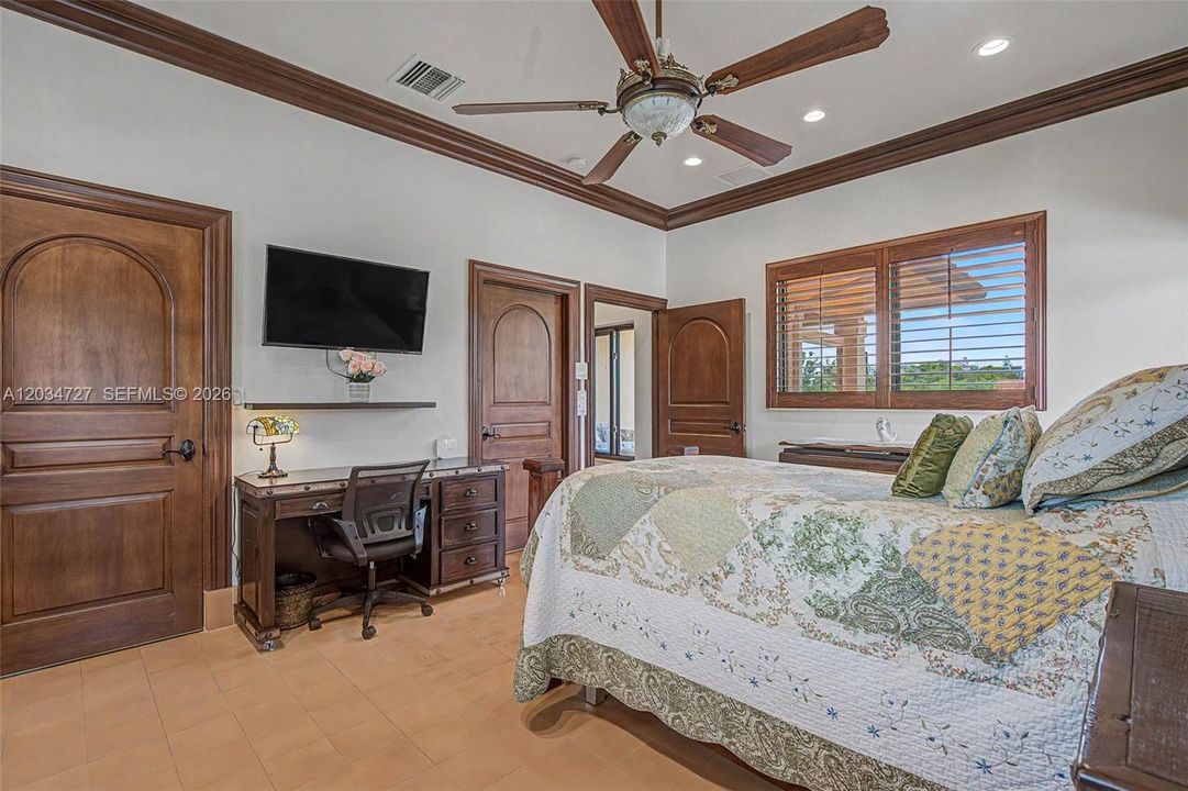 For Sale: $2,599,000 (4 beds, 4 baths, 3736 Square Feet)