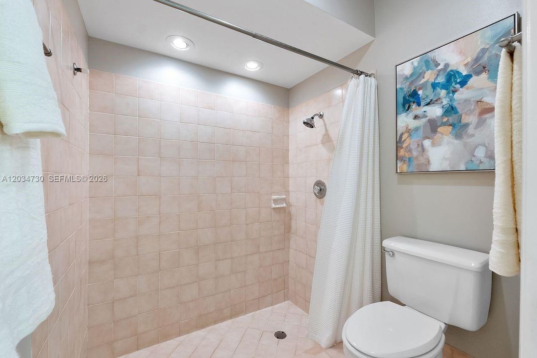 For Sale: $715,000 (3 beds, 2 baths, 2128 Square Feet)