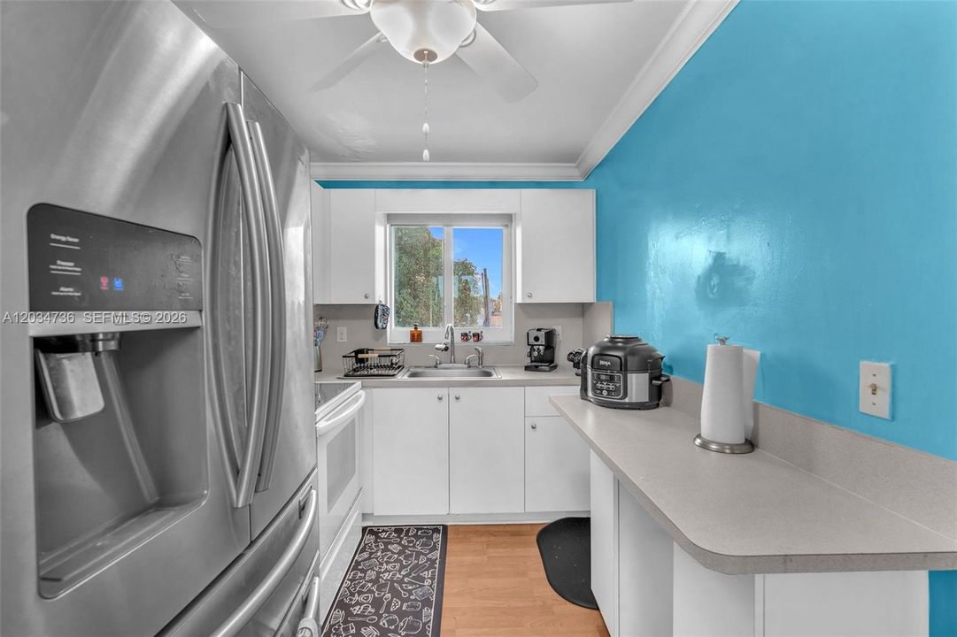 En Venta: $849,000 (5 camas, 3 baños, 2251 Pies cuadrados)