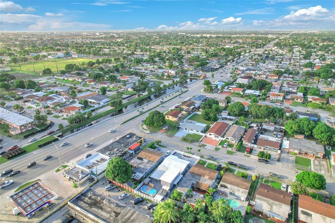 En Venta: $849,000 (5 camas, 3 baños, 2251 Pies cuadrados)