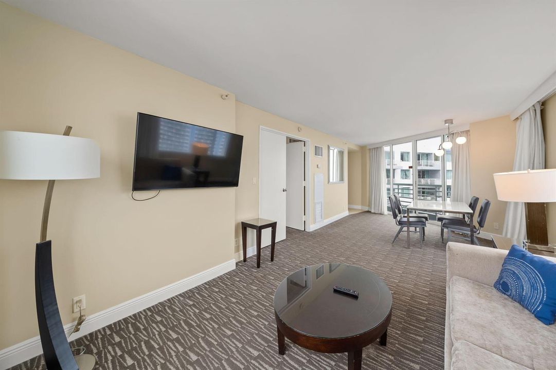 7-web-or-mls-2670 E Sunrise Blvd Unit 12