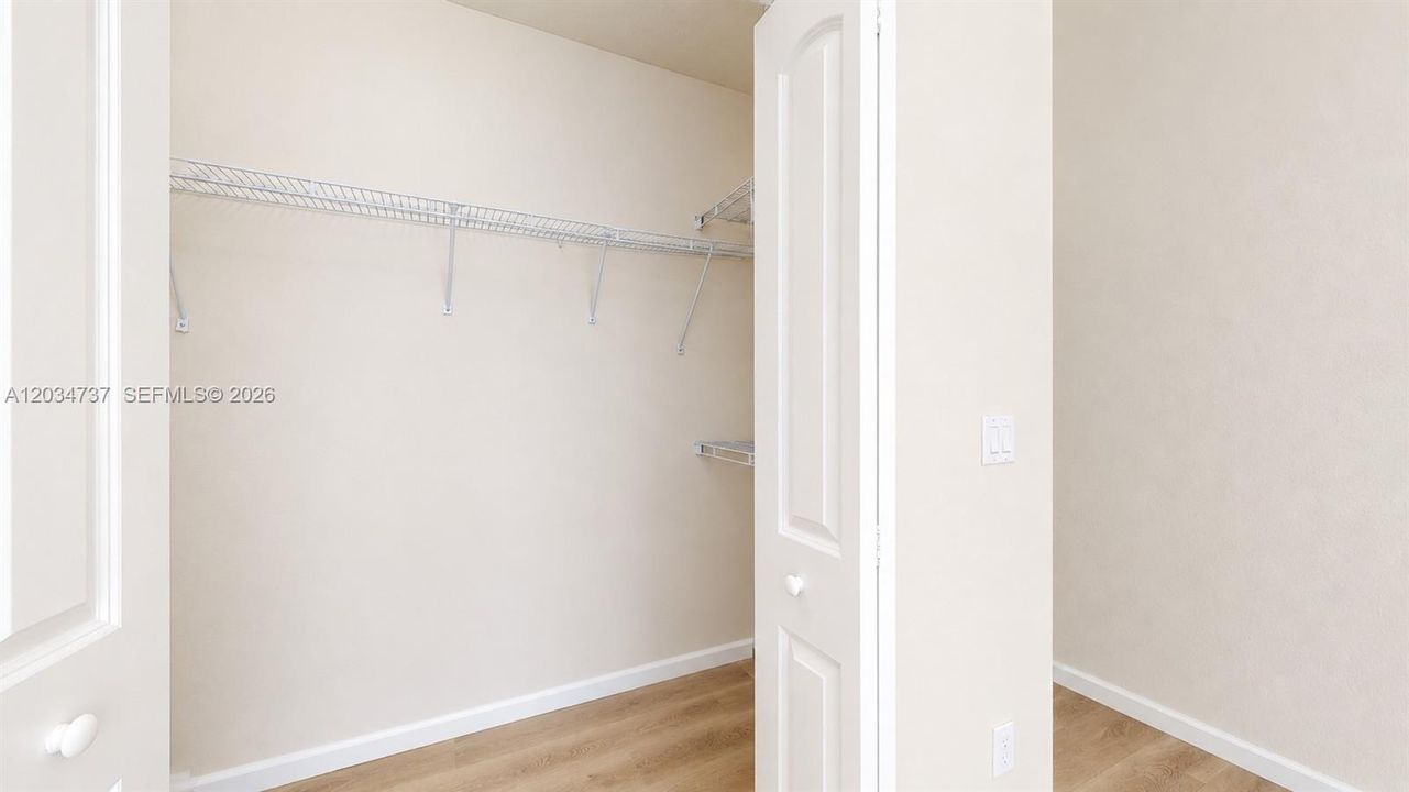 En Venta: $230,000 (2 camas, 2 baños, 1004 Pies cuadrados)