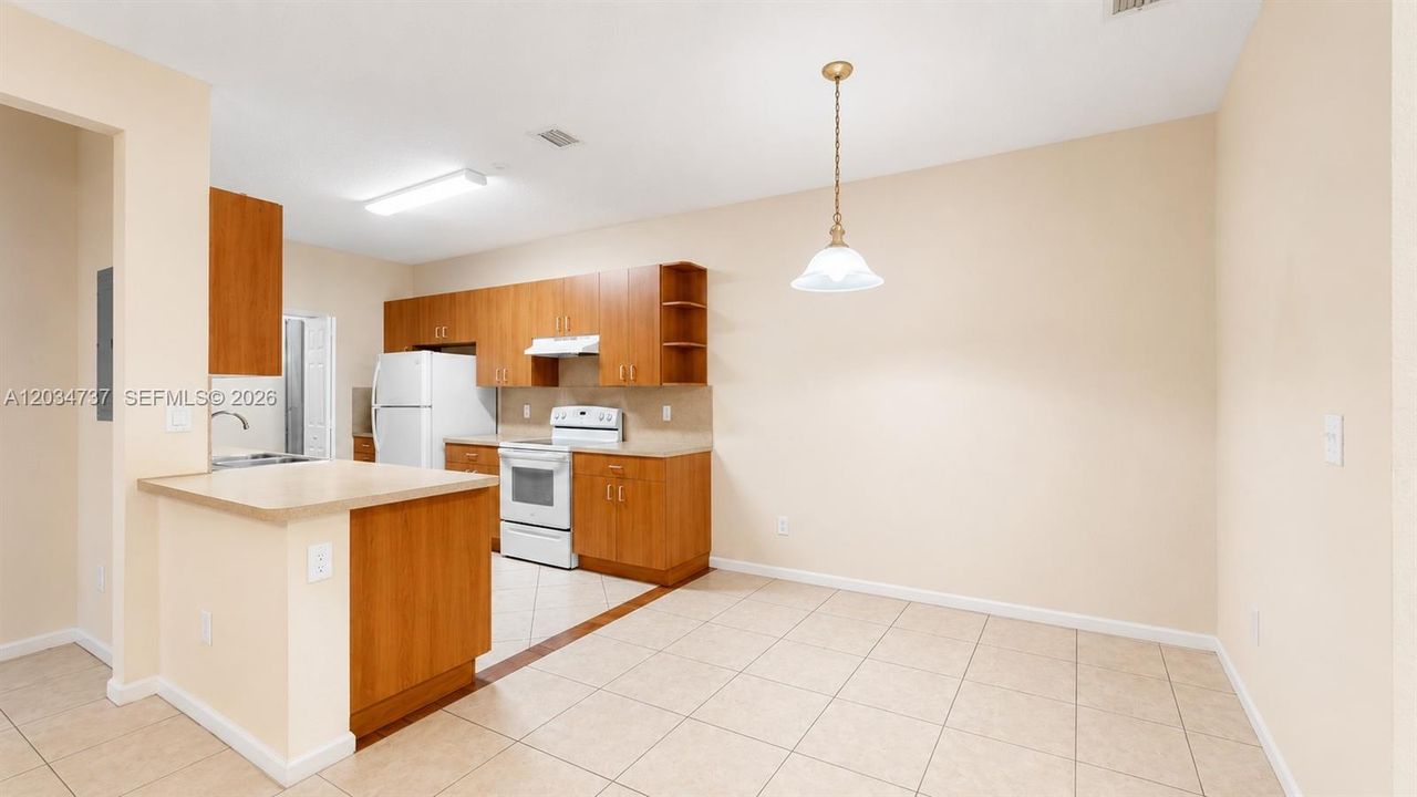 En Venta: $230,000 (2 camas, 2 baños, 1004 Pies cuadrados)