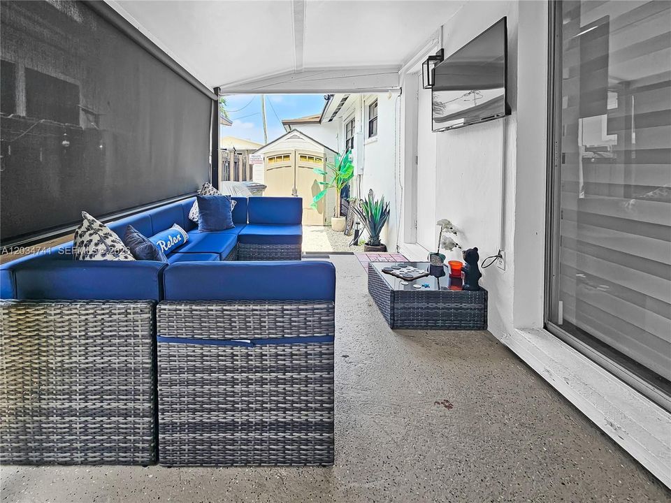 En Venta: $1,499,999 (7 camas, 6 baños, 2052 Pies cuadrados)