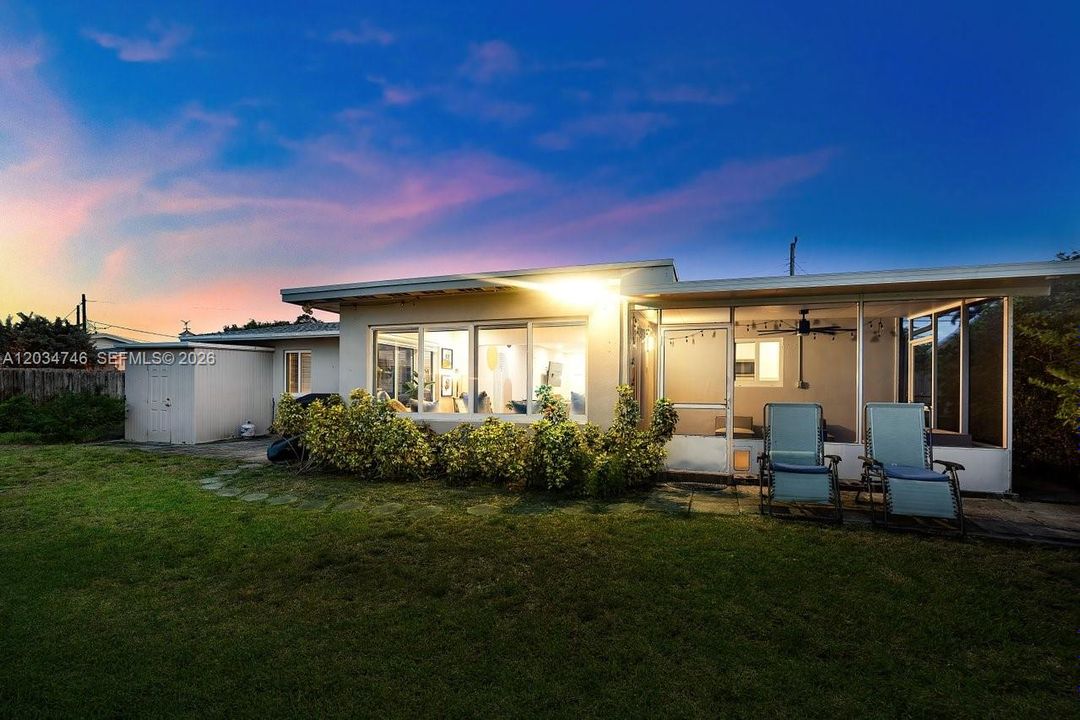 For Sale: $874,900 (3 beds, 2 baths, 1464 Square Feet)