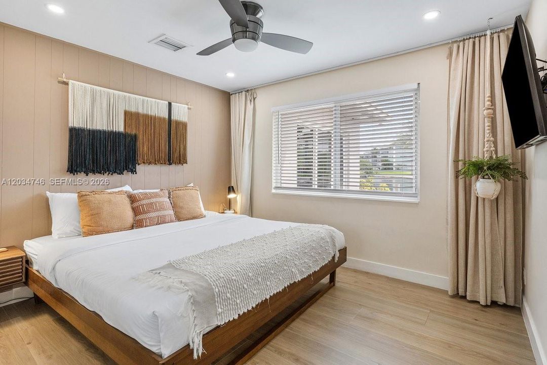 For Sale: $874,900 (3 beds, 2 baths, 1464 Square Feet)
