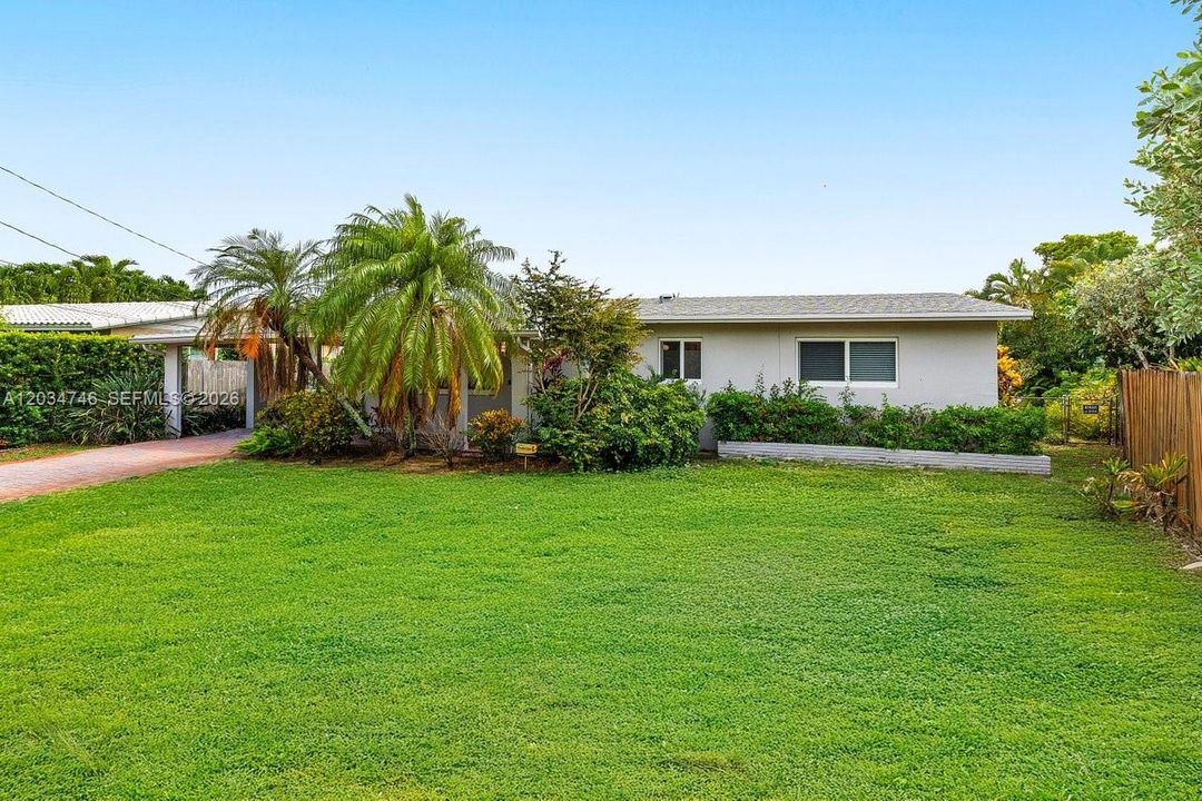 For Sale: $874,900 (3 beds, 2 baths, 1464 Square Feet)