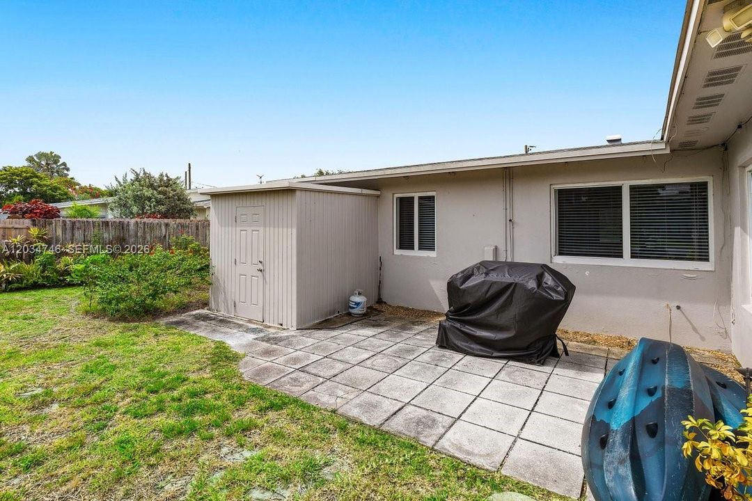 For Sale: $874,900 (3 beds, 2 baths, 1464 Square Feet)