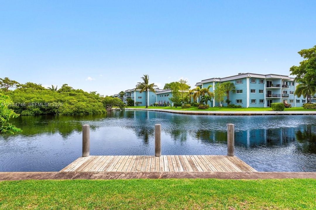 For Sale: $874,900 (3 beds, 2 baths, 1464 Square Feet)