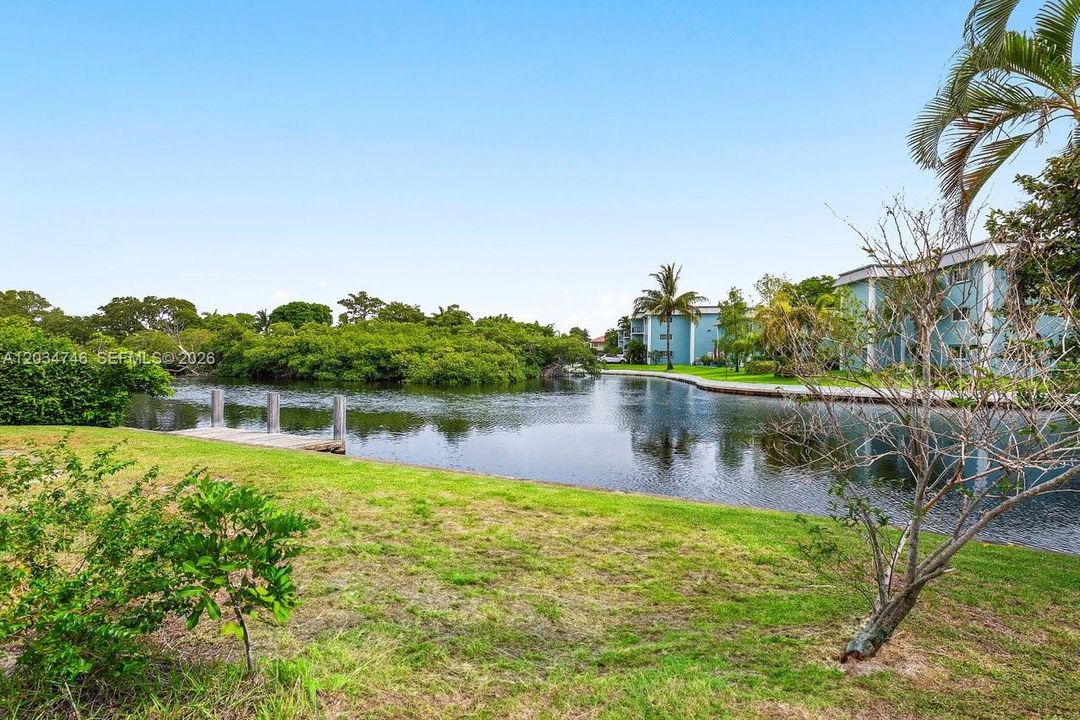 For Sale: $874,900 (3 beds, 2 baths, 1464 Square Feet)