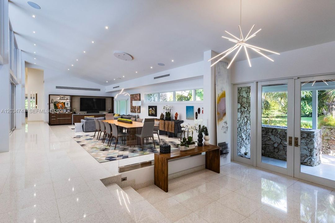 For Sale: $3,599,000 (4 beds, 3 baths, 4638 Square Feet)