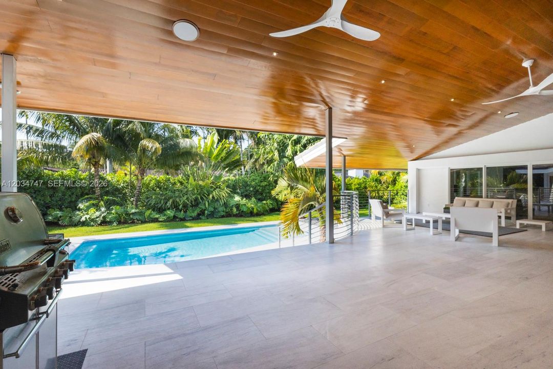For Sale: $3,599,000 (4 beds, 3 baths, 4638 Square Feet)