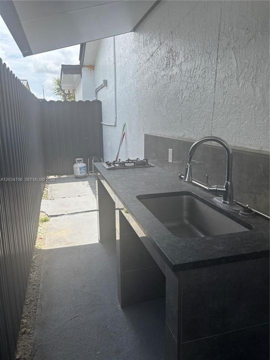 En Renta: $1,500 (0 camas, 1 baños, 1779 Pies cuadrados)
