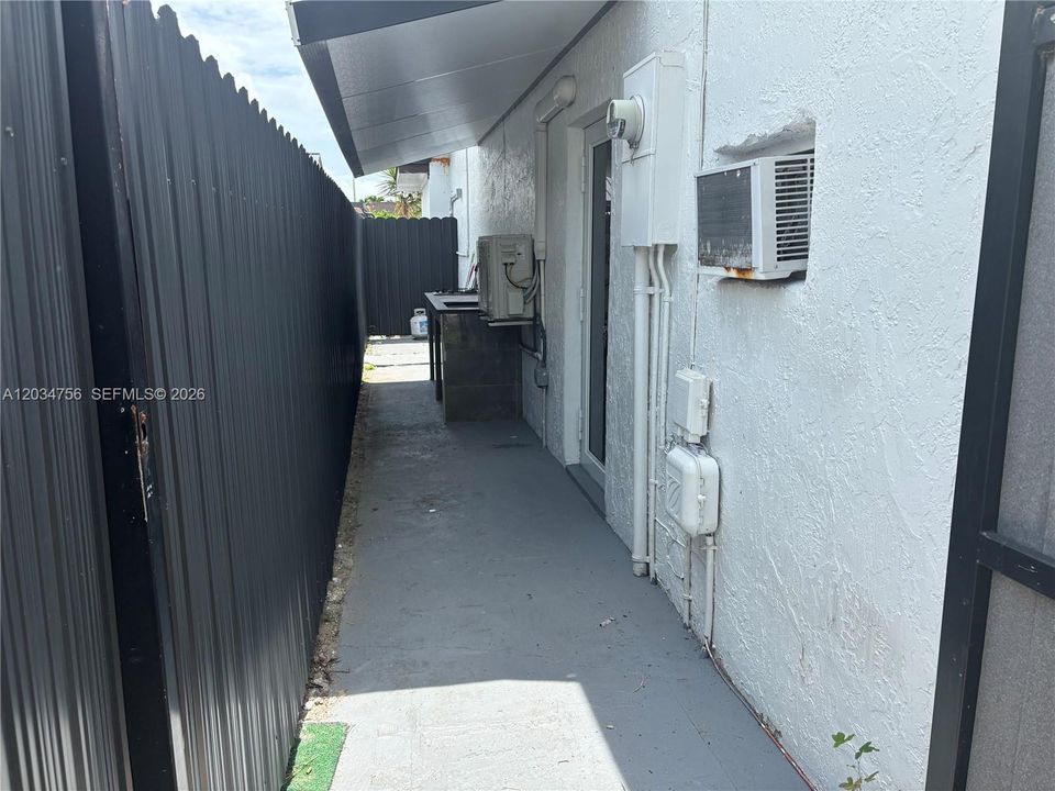 En Renta: $1,500 (0 camas, 1 baños, 1779 Pies cuadrados)