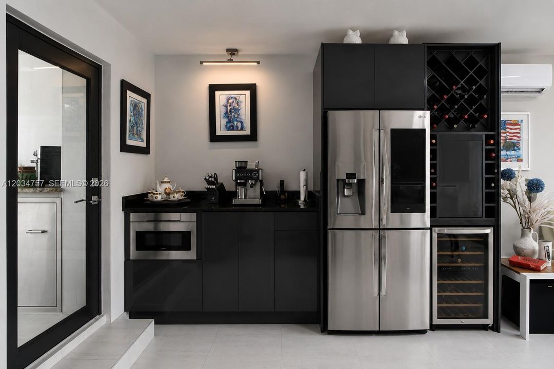 En Venta: $1,700,000 (5 camas, 3 baños, 2562 Pies cuadrados)