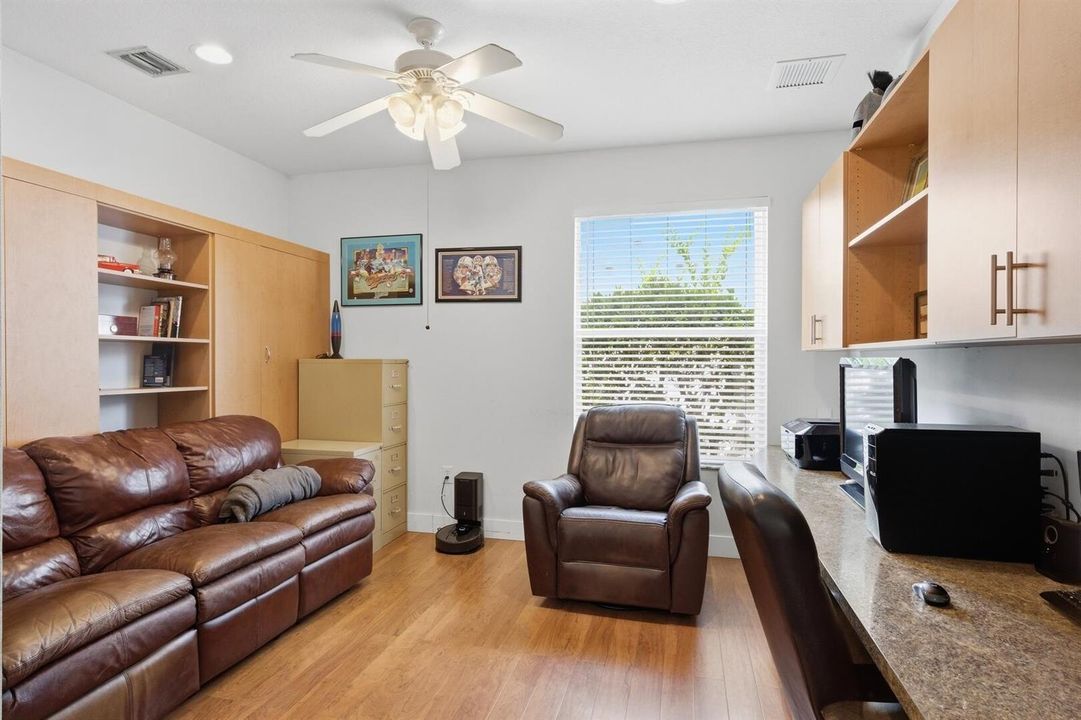 Office-Bedroom on 1st Floor