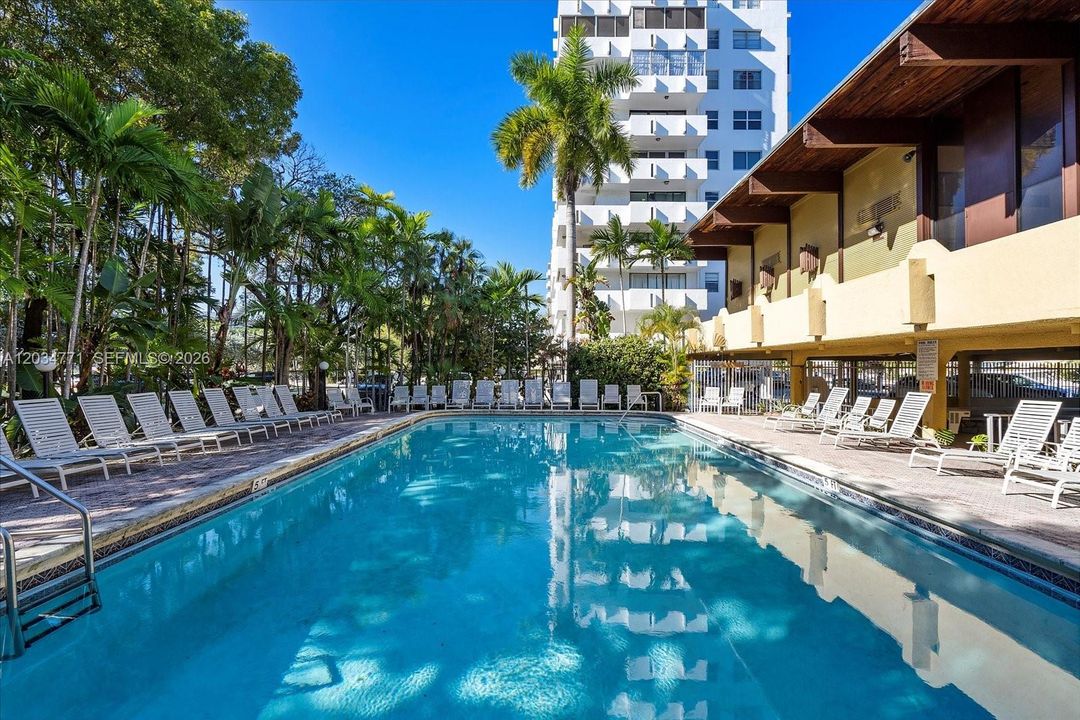 For Rent: $3,950 (3 beds, 2 baths, 1450 Square Feet)