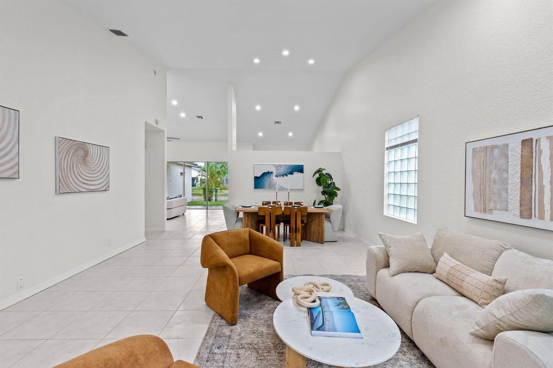 1-web-or-mls-A7408290