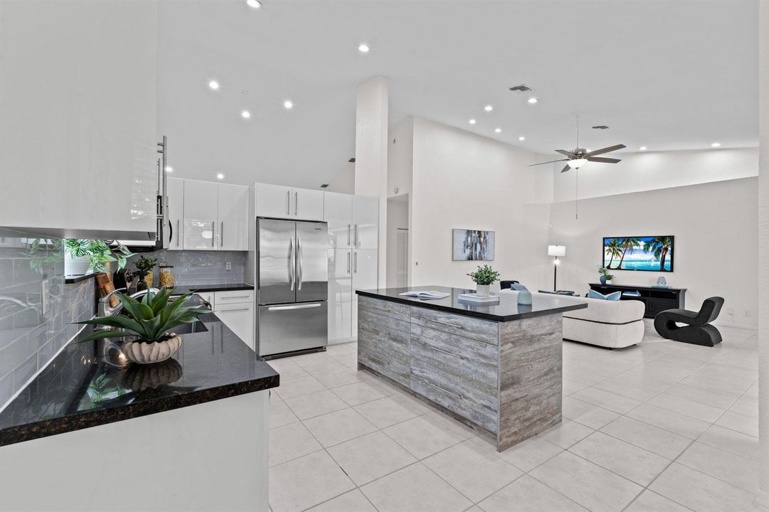 16-web-or-mls-A7406388