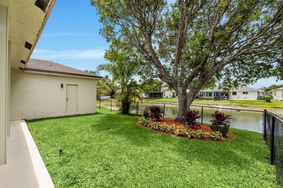42-web-or-mls-A7408278